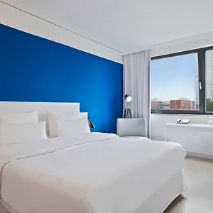 qgreenhotel-by-melia.frankfurtammainhotels.com/